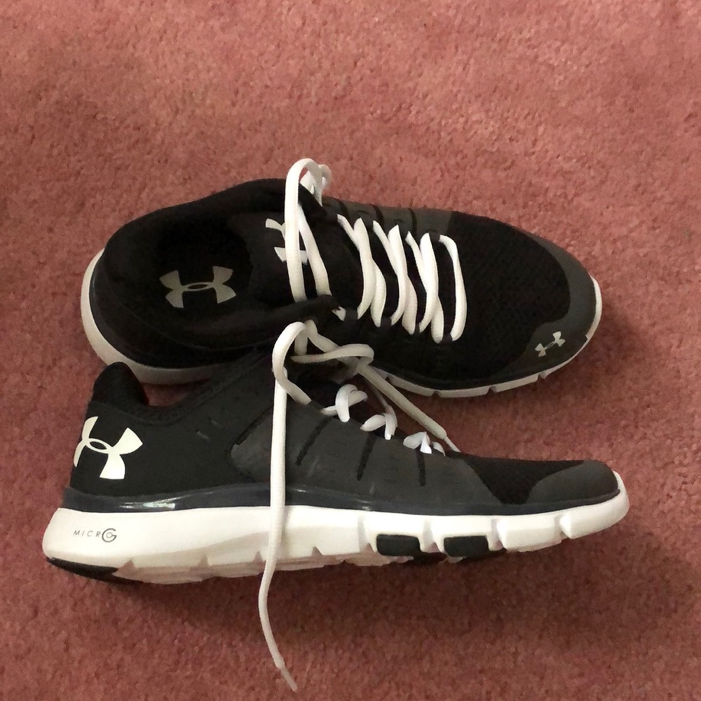 Black running shoes